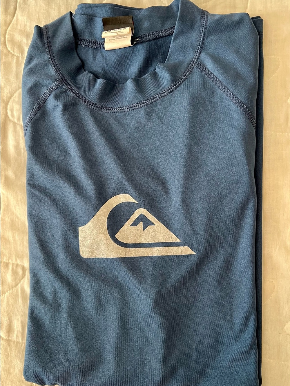 Kids 3XL Quiksilver Kids Dark Blue Rash Guard with Silver Logo